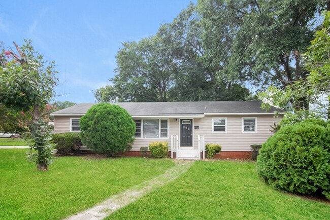 Building Photo - 906 N Broad St