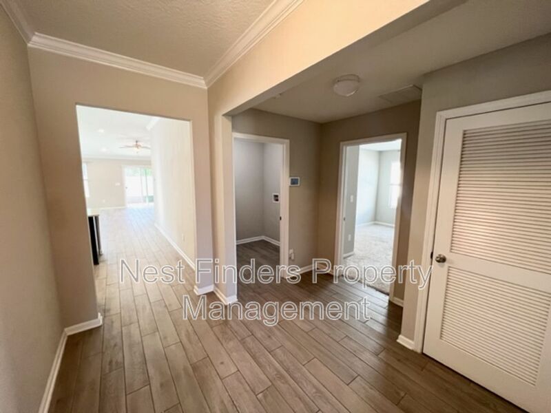 Building Photo - 33 Pickett Dr