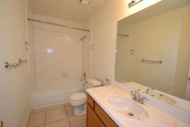 Building Photo - 2739 Blue Mist Dr