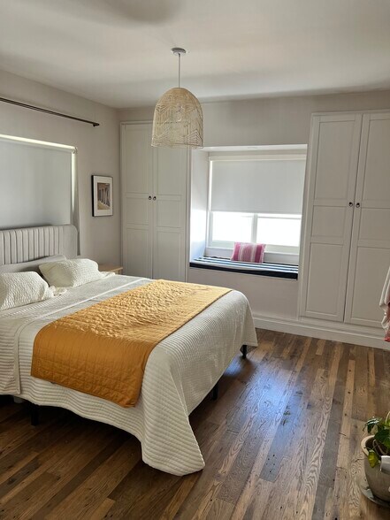 Building Photo - 831 10th St