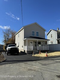 Building Photo - 1112 Howell St