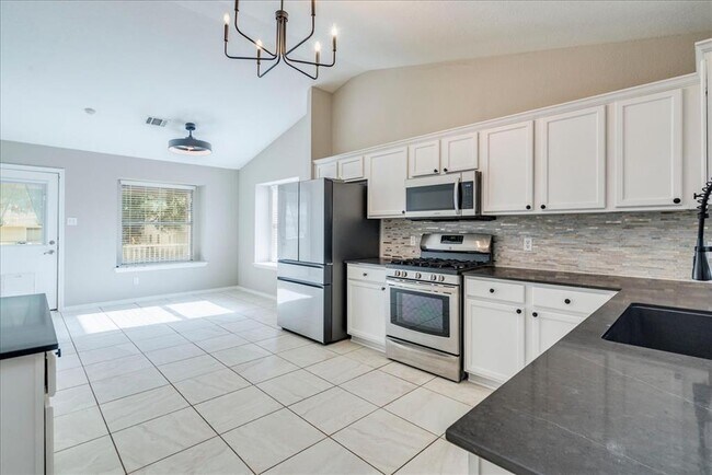 Building Photo - 175 Wetzel