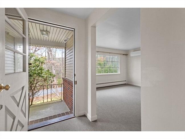 Building Photo - 32 Rathbun Rd