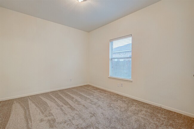 Building Photo - 18218 Barkers Green Way