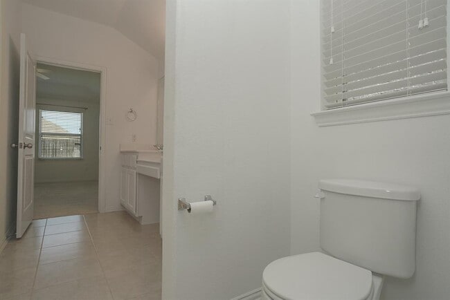 Building Photo - 16114 Sommerall Creek Ln