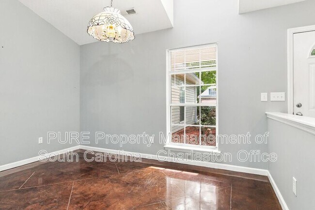 Building Photo - 8688 Spring Chapel Ln