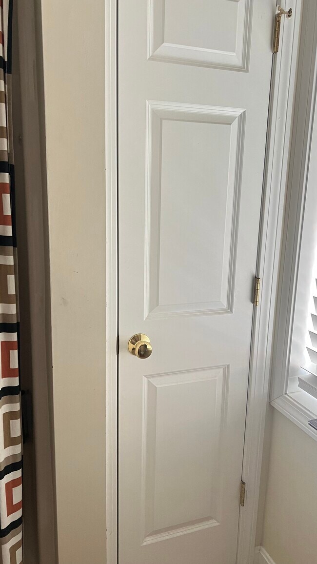 Building Photo - 26 Wachusett St