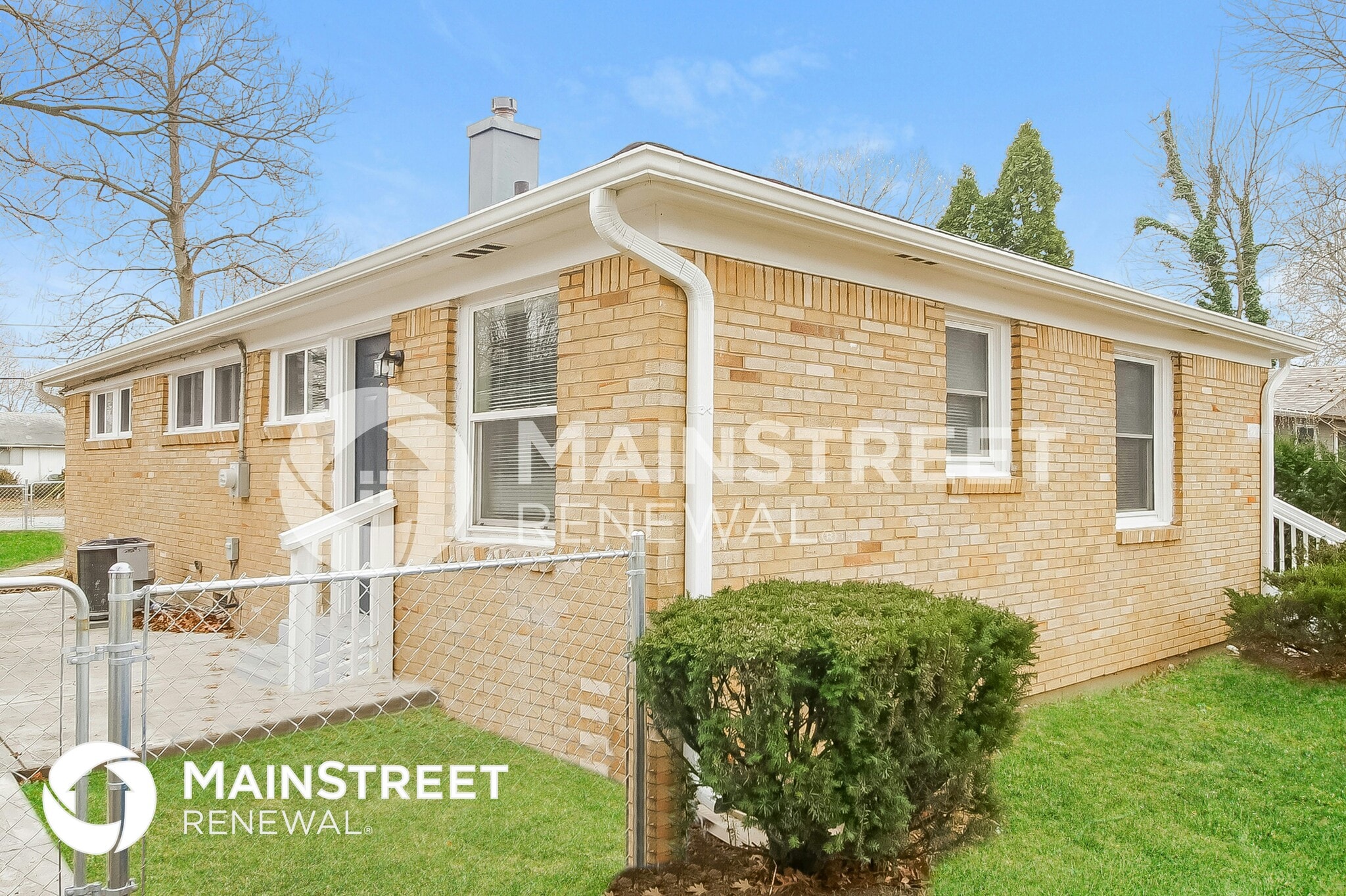 Building Photo - 4723 N Richardt Ave