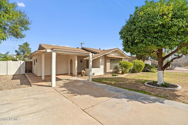 Building Photo - 3007 N 84th Pl