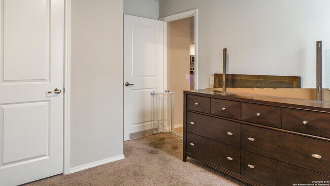 Building Photo - 3-BEDROOM LENNAR HOME IN NORTHEAST CROSSING