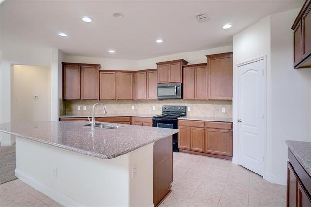 Building Photo - 8721 Maple Ridge Trail