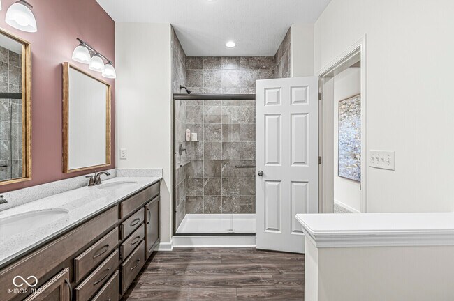 Building Photo - 9442 Orchard Cove Dr