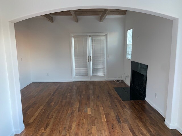 Building Photo - 11060 Fruitland Dr