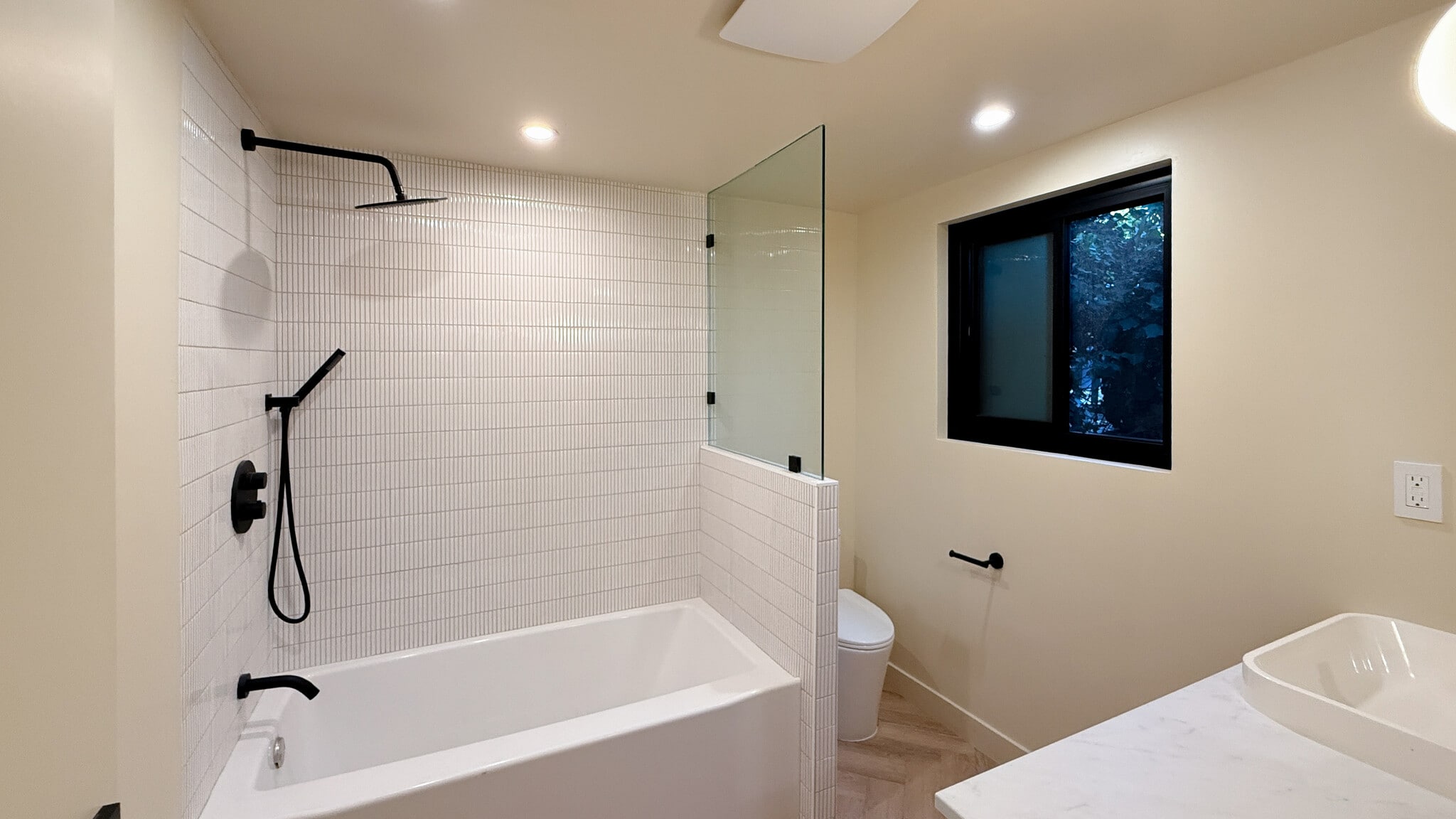 Building Photo - 5323 Monterey Rd