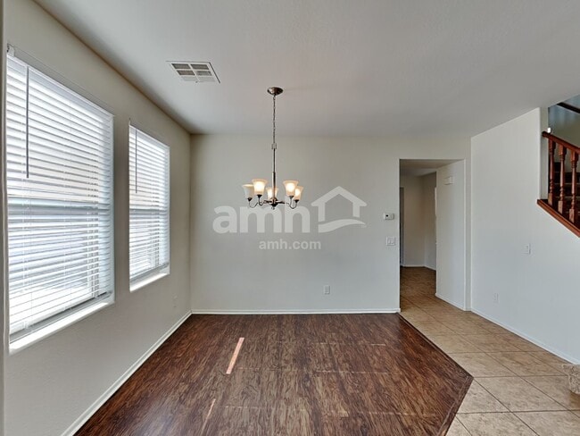 Building Photo - 3282 E Oakland St