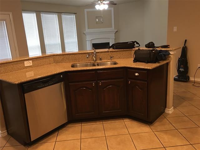 Building Photo - 5040 Cassidy Ln