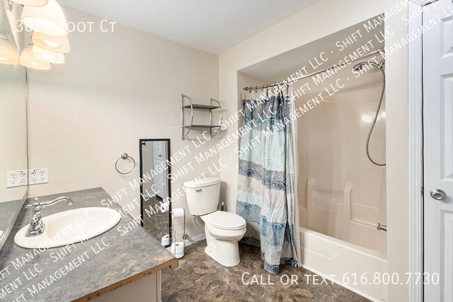 Building Photo - 3024 Root Ct