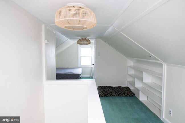 Building Photo - 130 7th Ave