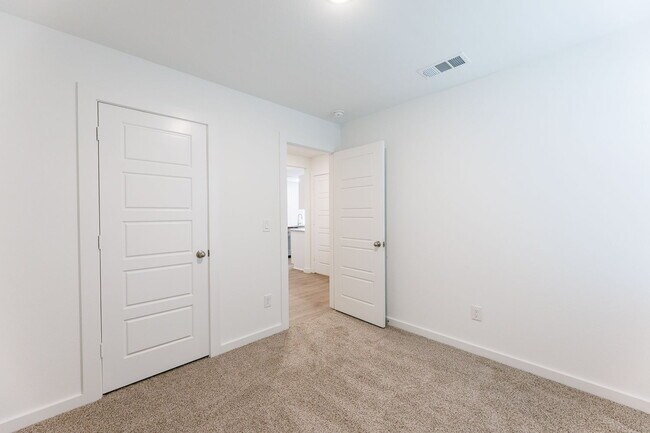 Building Photo - Brand new home in Overlook West!