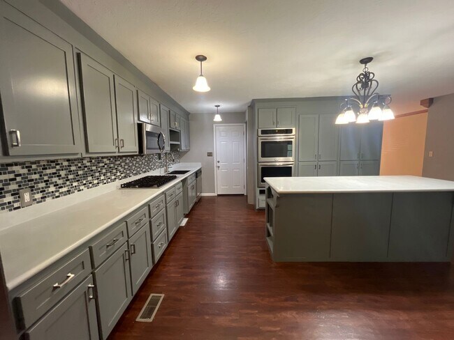 Building Photo - What a stunner, step into your new home