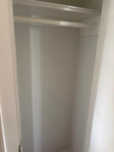 Building Photo - 22 Laurel Ln