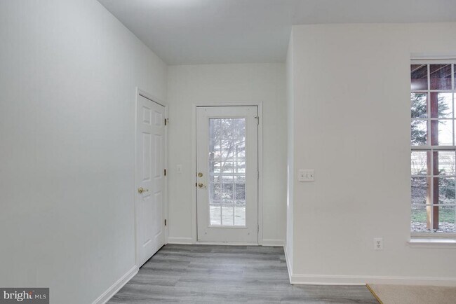Building Photo - 87 Harbour Heights Dr