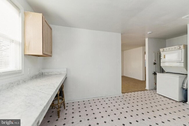 Building Photo - 6510 Joplin St