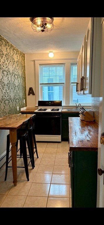 Primary Photo - 21 Thorndike St