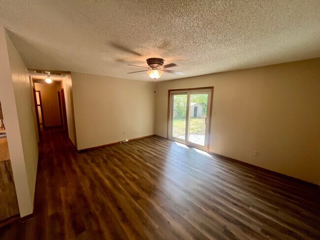 Building Photo - 239 S Monte Vista Ave