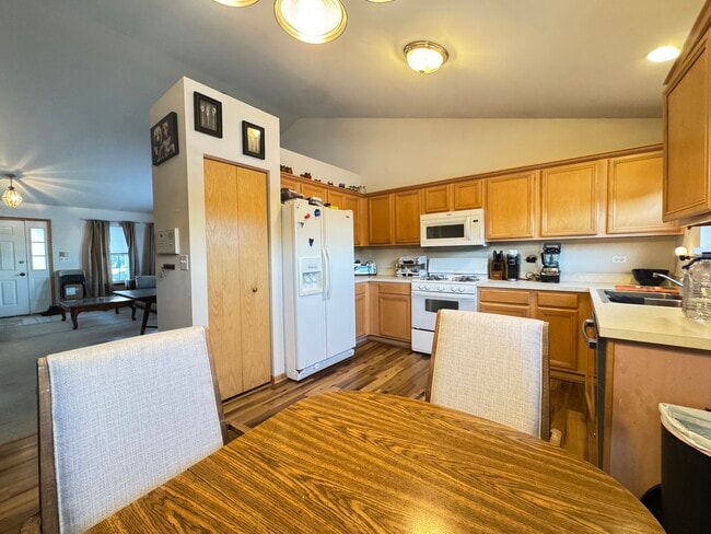 Building Photo - 1606 Donegal Dr