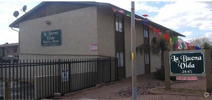 Building Photo - La Buena Vida