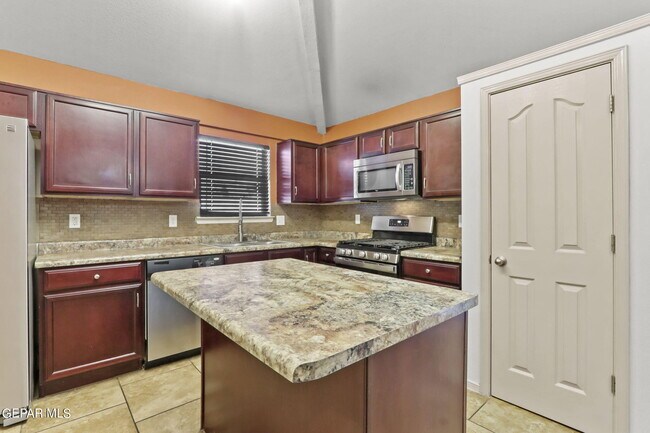 Building Photo - 14438 Miguel Terrazas Dr