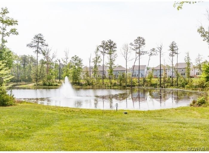 Building Photo - 8013 Rutland Village Dr