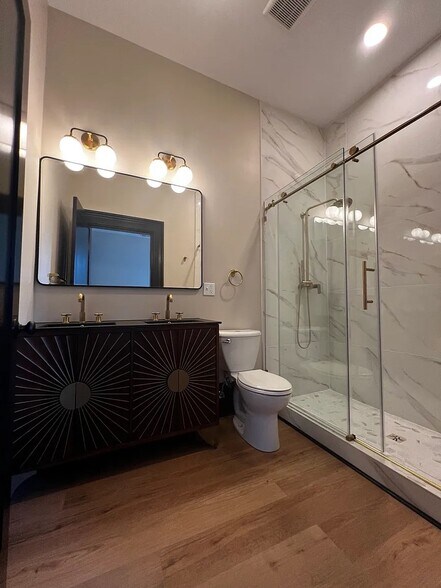 Master Bathroom - 230 W 6th St