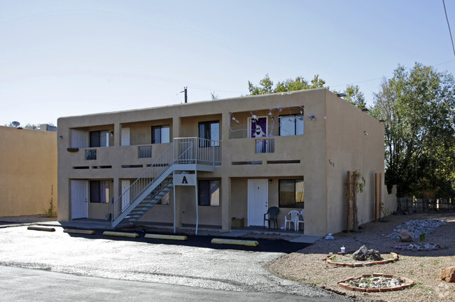 Building Photo - 2412 Rice Ave NW