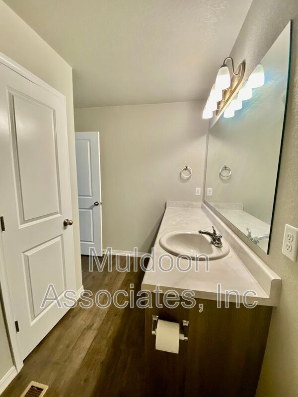 Building Photo - 8274 Talc Dr