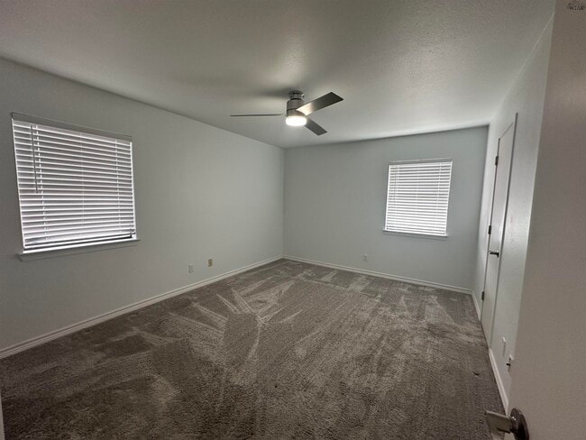 Building Photo - 3021 McGaha Ave