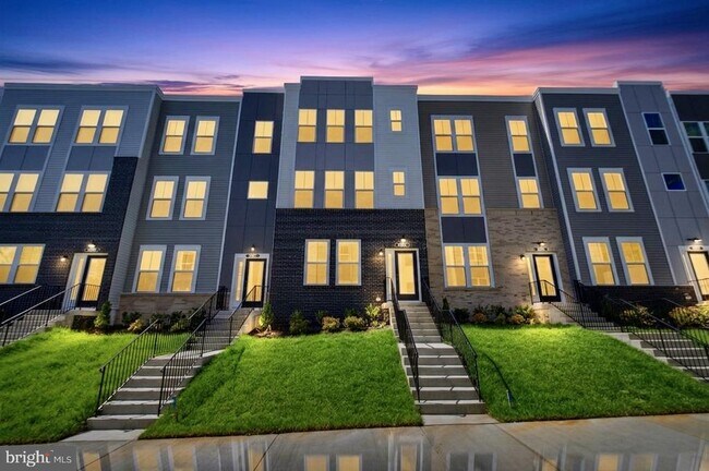 Building Photo - 18002 Alicia Ave