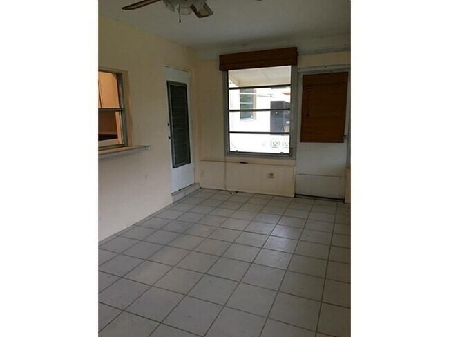 Building Photo - 6880 NW 26th St