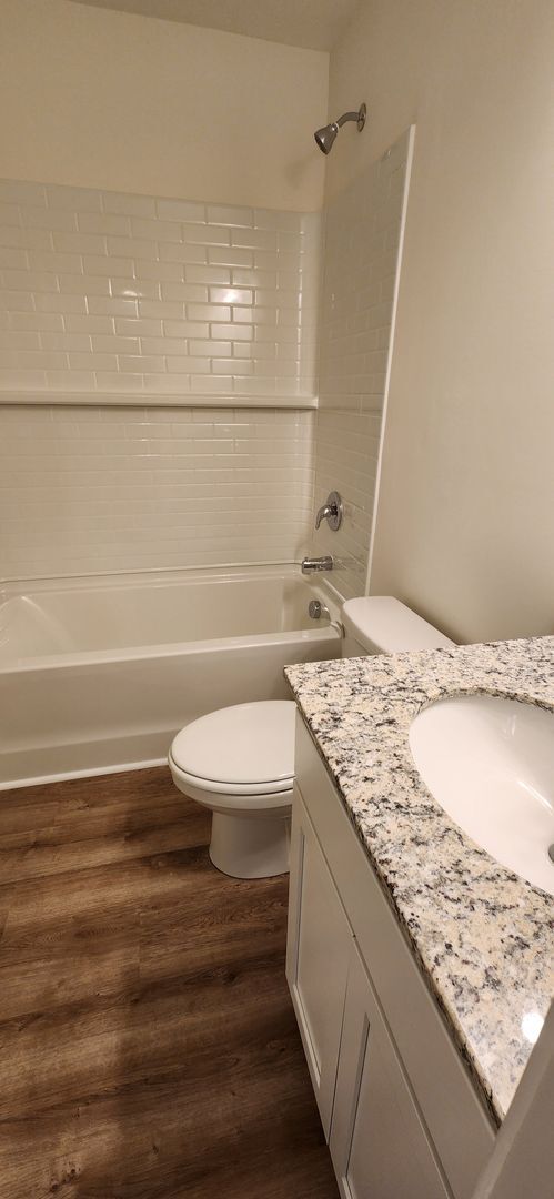 Building Photo - 3BR, 2.5 BA in Hazelwood Subdivision