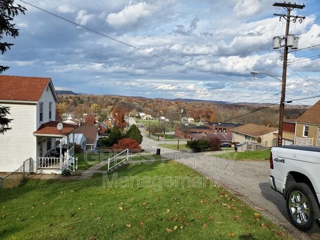 Building Photo - Great single family home in Verona