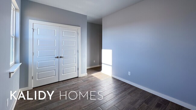 Building Photo - 218 Olde Ml Ct