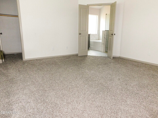 Building Photo - 13849 Sky Harbor Ave