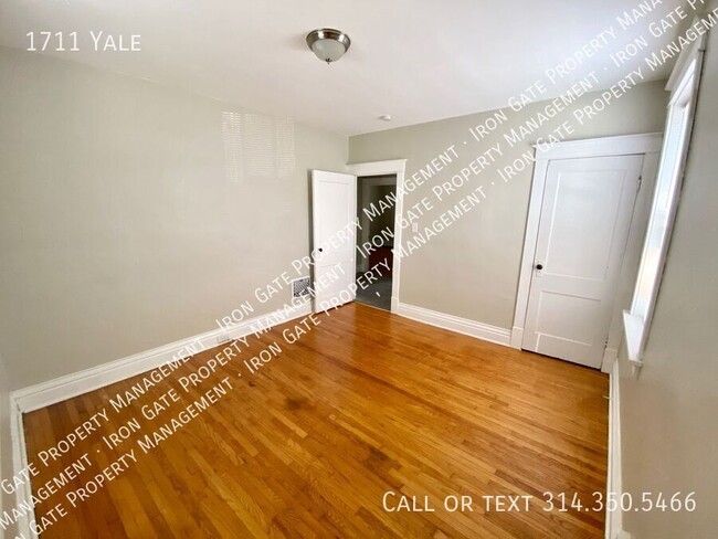 Building Photo - 1711 Yale-