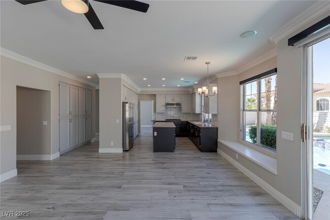 Building Photo - 2510 Putting Green Dr