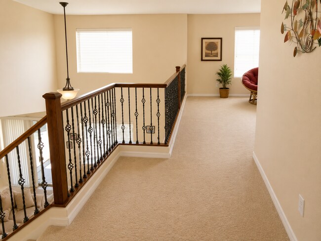 Building Photo - Spacious 5-Bedroom Gilbert Home with a Sparkling Pool!