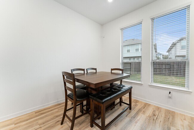 Building Photo - 516 Bristol Tide Ct