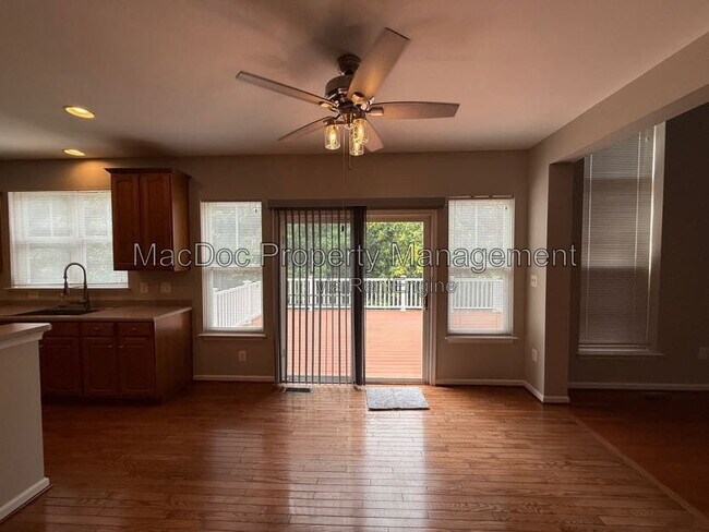 Building Photo - 1404 Graham Dr