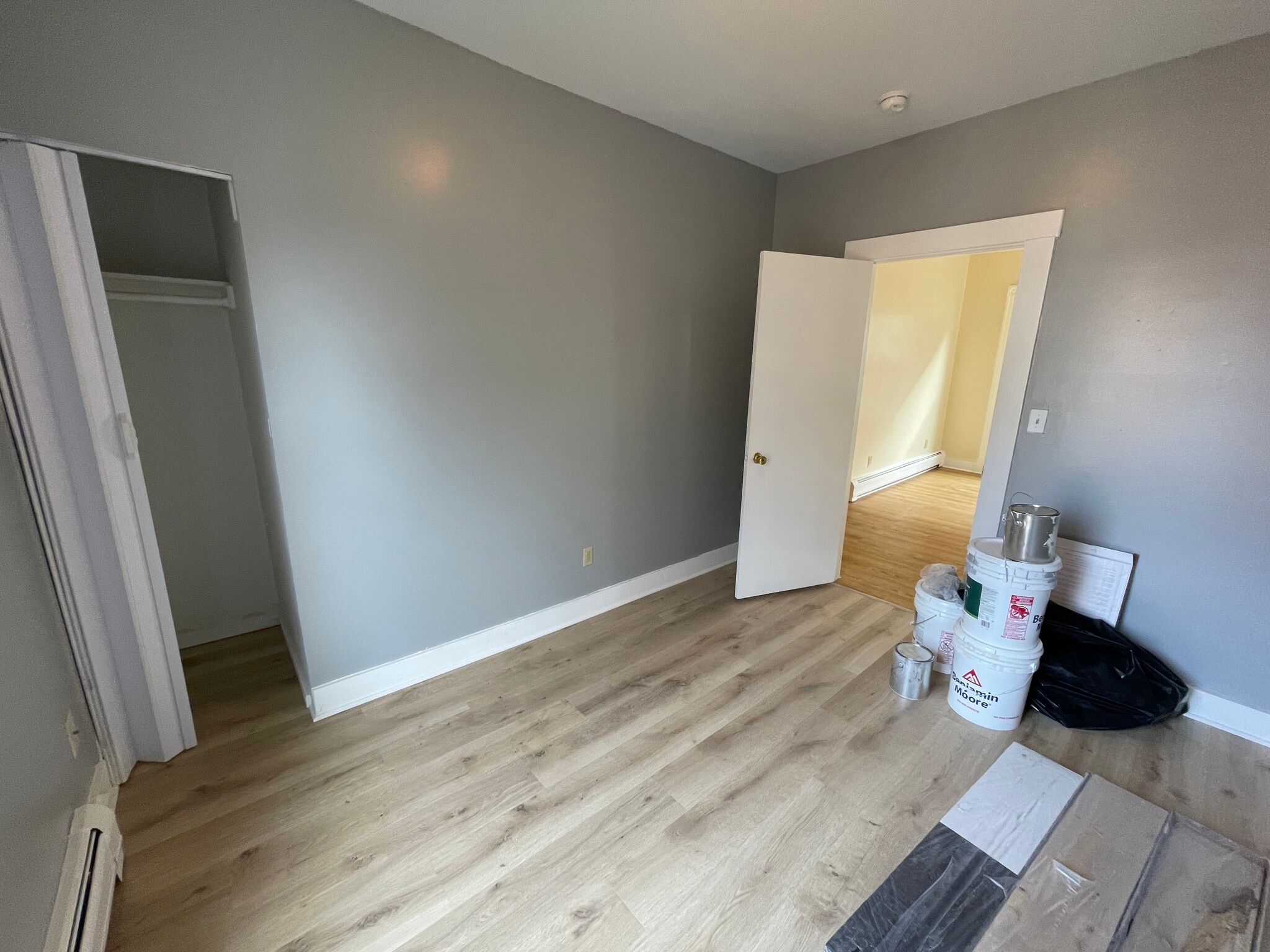 Building Photo - 327 Greenwich Ave