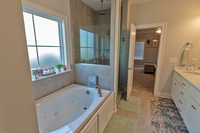 Building Photo - Available July 15, 2026